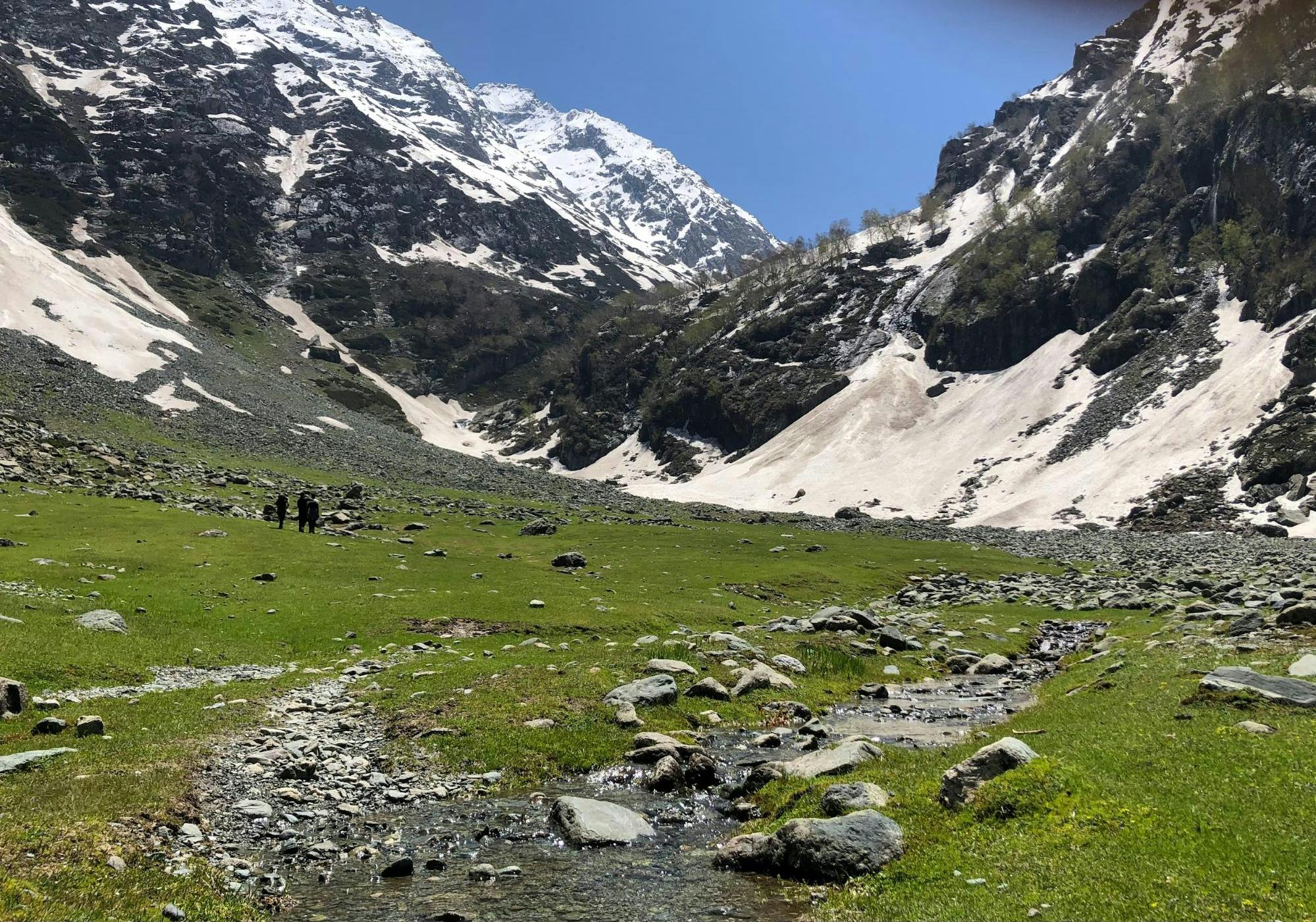 low-preview-1abf32e7 db77 4454 9e72 ad0994e97892 tulian lake trek aubaid shah indiahikes9